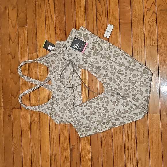 Gap Gapfit High Rise Blackout Full Length Legging Sz  M pants & XL bra nwt - Picture 4 of 6